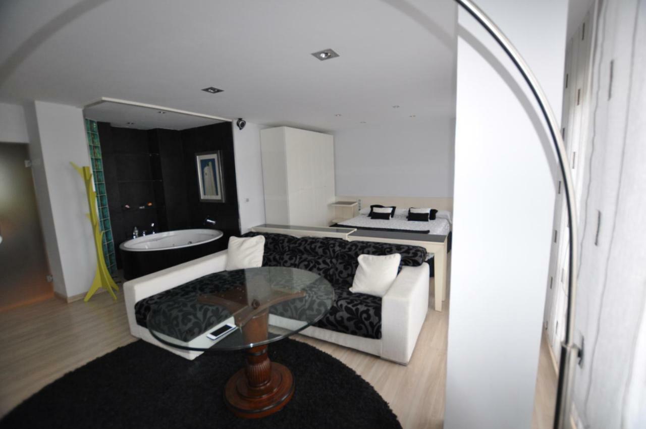 Black And White Suitte "Marques" 노하 외부 사진